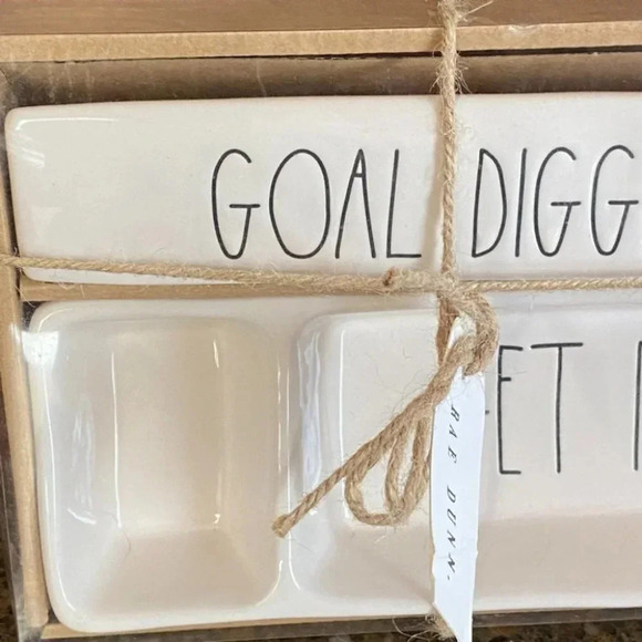 LAST ONE! NEW Rae Dunn GOAL DIGGER/GET IT GIRL - Desk Plaque & Tray Organizer - Picture 9 of 14